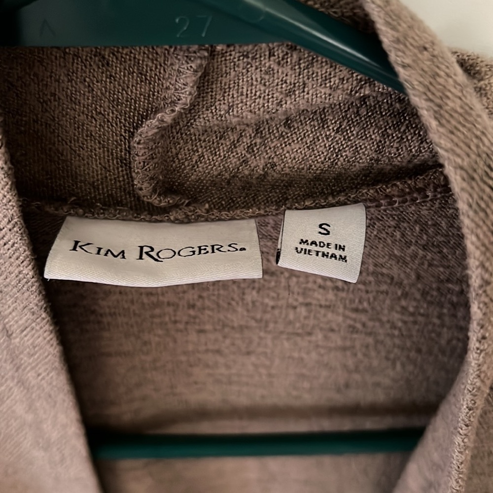 Kim Rogers Lightweight Cardigan Sweater - Picture 2 of 7